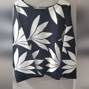 Premise Navy and White Knit Sweater